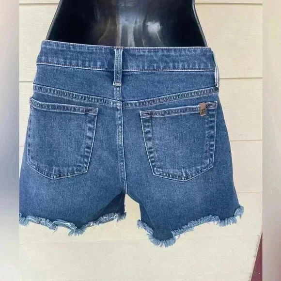 Joe’s women’s denim Jean shorts side slit high low sz 26 in used condition - Picture 9 of 9